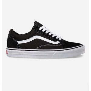 Old Skiil Black/white lace up vans